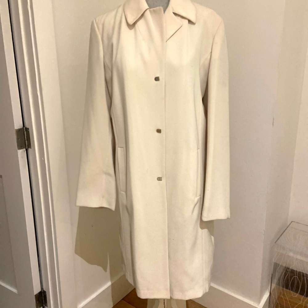 Off White 3\4  Coat